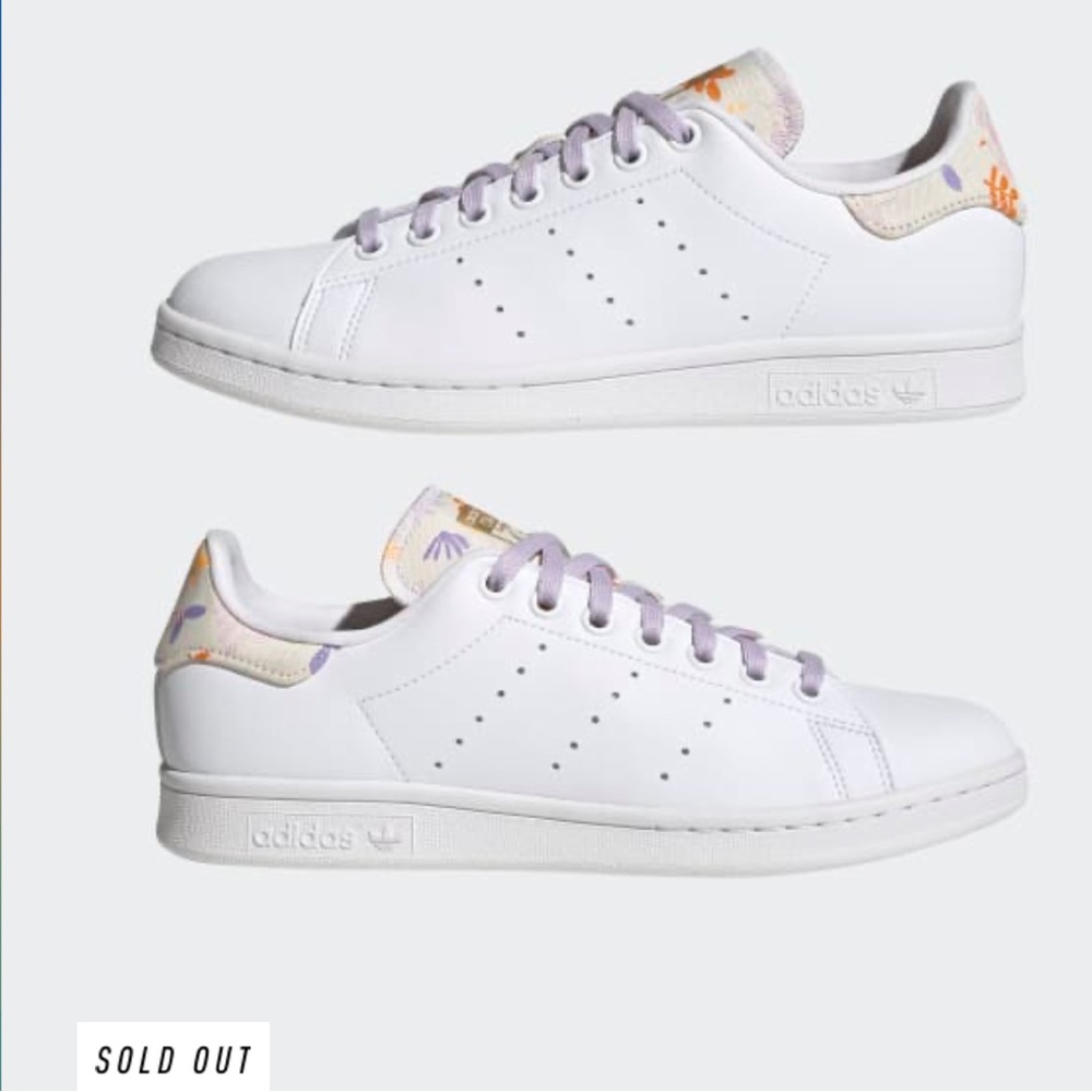 Adidas Stan Smith Women's New in Box
Sneakers - Size 10